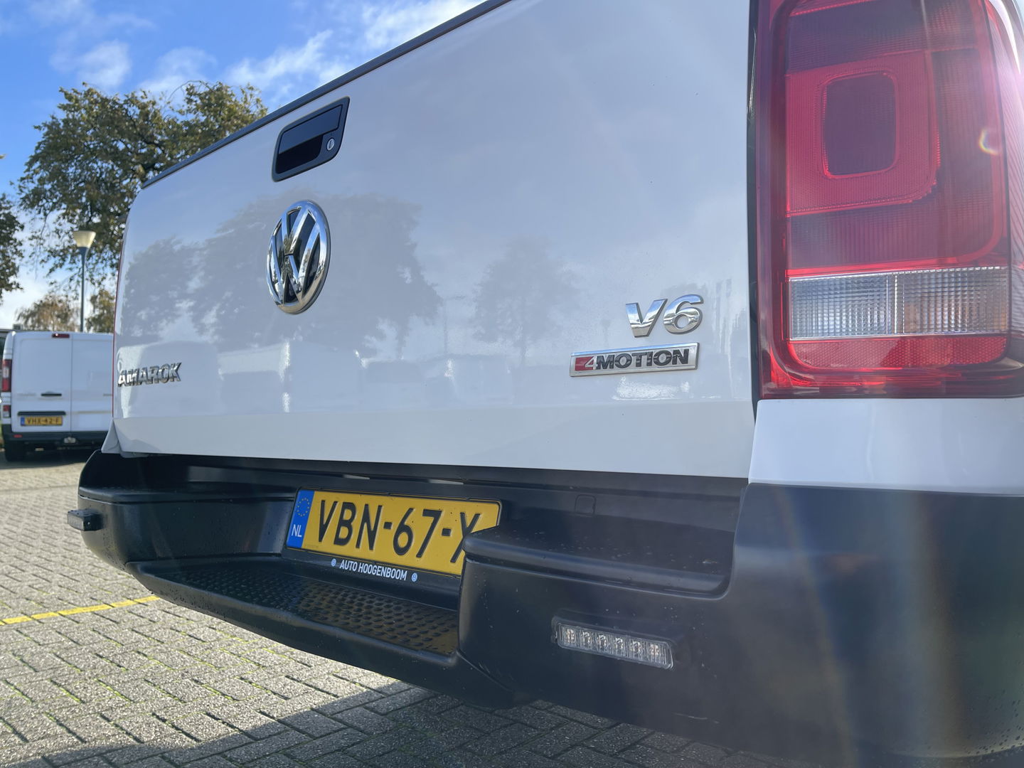 Volkswagen Amarok 3.0 TDI 164pk 4 Motion Plus Cab Trendline / 2 persoons / vaste prijs rijklaar € 19.950 ex btw / lease vanaf € / 4x4 / airco / mag 3000 kg trekken / euro 6 diesel / bpm vrij