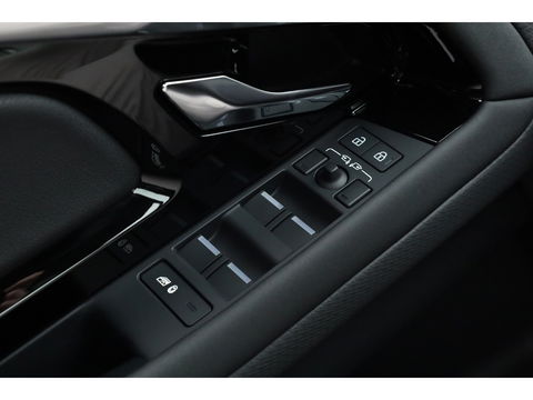 Land Rover Range Rover Evoque 1.5 P300e AWD R-Dynamic S | Pano | Adapt. Cruise | Keyless | 20'' | Camera | Stoelverw. | Leder | Navi