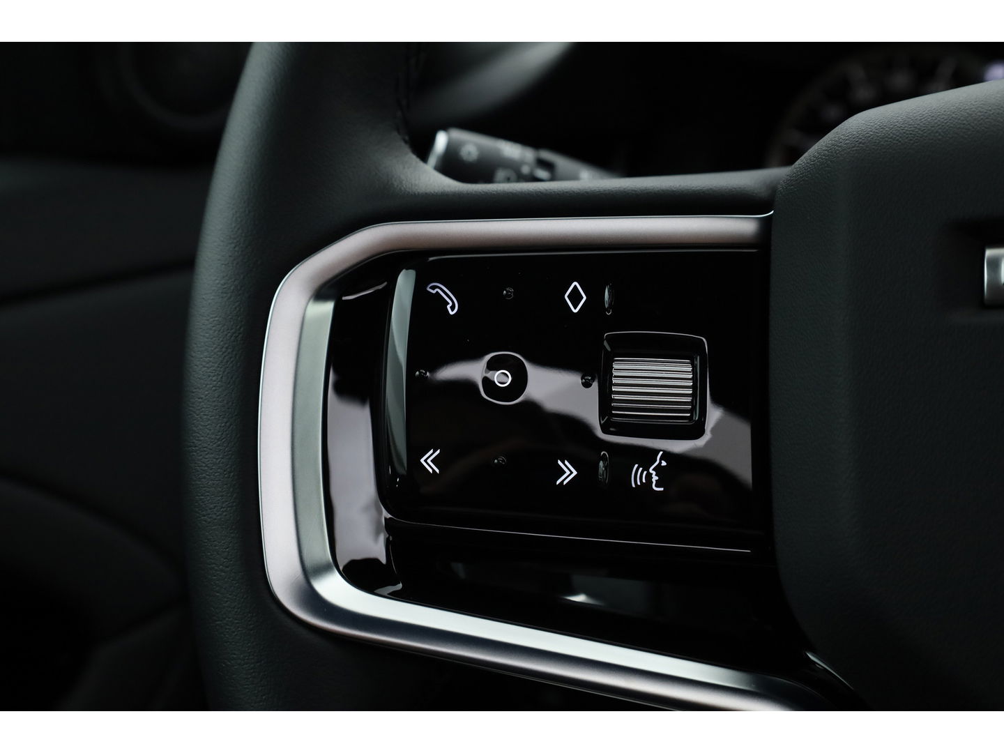 Land Rover Range Rover Evoque 1.5 P300e AWD R-Dynamic S | Pano | Adapt. Cruise | Keyless | 20'' | Camera | Stoelverw. | Leder | Navi