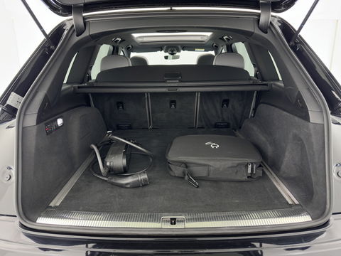 Audi Q7 3.0 TDI e-tron quattro Sport Aut. *PANO | LUXURY-LEATHER | FULL-LED | BOSE-SOUND | MEMORY-PACK | DIGI-COCKPIT | CAMERA | HEATED-COMFORTSEATS | AMBIENT-LIGHT | NAVI-FULLMAP | PRIVACY-GLASS | SHIFT-PADDLES | TOWBAR | 21''A