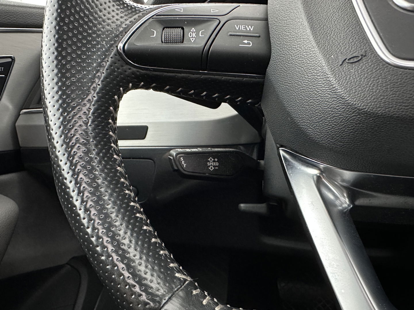 Audi Q7 3.0 TDI e-tron quattro Sport Aut. *PANO | LUXURY-LEATHER | FULL-LED | BOSE-SOUND | MEMORY-PACK | DIGI-COCKPIT | CAMERA | HEATED-COMFORTSEATS | AMBIENT-LIGHT | NAVI-FULLMAP | PRIVACY-GLASS | SHIFT-PADDLES | TOWBAR | 21''A