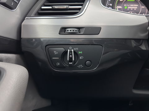 Audi Q7 3.0 TDI e-tron quattro Sport Aut. *PANO | LUXURY-LEATHER | FULL-LED | BOSE-SOUND | MEMORY-PACK | DIGI-COCKPIT | CAMERA | HEATED-COMFORTSEATS | AMBIENT-LIGHT | NAVI-FULLMAP | PRIVACY-GLASS | SHIFT-PADDLES | TOWBAR | 21''A