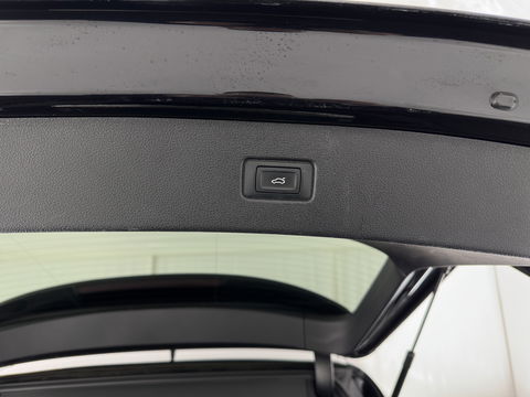 Audi Q7 3.0 TDI e-tron quattro Sport Aut. *PANO | LUXURY-LEATHER | FULL-LED | BOSE-SOUND | MEMORY-PACK | DIGI-COCKPIT | CAMERA | HEATED-COMFORTSEATS | AMBIENT-LIGHT | NAVI-FULLMAP | PRIVACY-GLASS | SHIFT-PADDLES | TOWBAR | 21''A