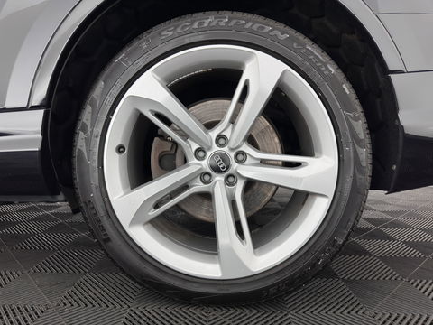 Audi Q7 3.0 TDI e-tron quattro Sport Aut. *PANO | LUXURY-LEATHER | FULL-LED | BOSE-SOUND | MEMORY-PACK | DIGI-COCKPIT | CAMERA | HEATED-COMFORTSEATS | AMBIENT-LIGHT | NAVI-FULLMAP | PRIVACY-GLASS | SHIFT-PADDLES | TOWBAR | 21''A