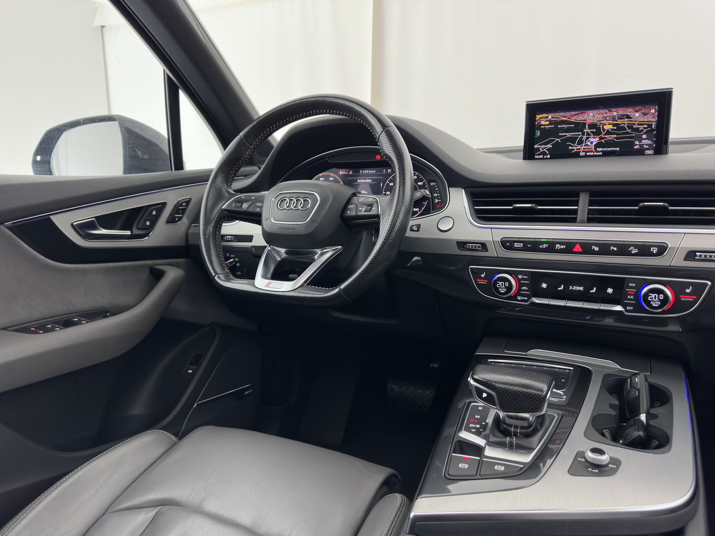 Audi Q7 3.0 TDI e-tron quattro Sport Aut. *PANO | LUXURY-LEATHER | FULL-LED | BOSE-SOUND | MEMORY-PACK | DIGI-COCKPIT | CAMERA | HEATED-COMFORTSEATS | AMBIENT-LIGHT | NAVI-FULLMAP | PRIVACY-GLASS | SHIFT-PADDLES | TOWBAR | 21''A