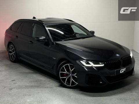 BMW 5 Serie Touring 530e M-Sport Pano Sfeer Leder Carplay Trekh.