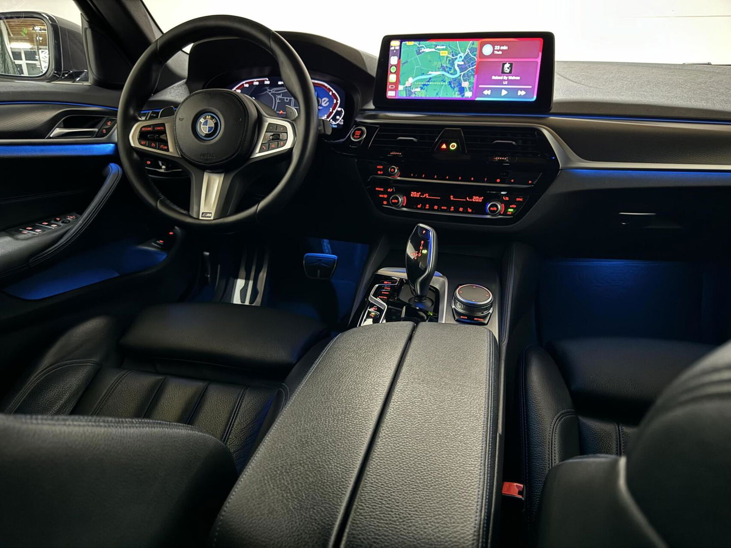 BMW 5 Serie Touring 530e M-Sport Pano Sfeer Leder Carplay Trekh.