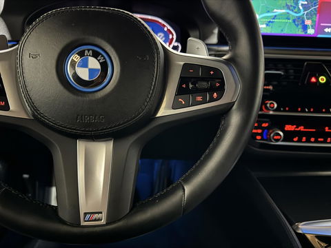 BMW 5 Serie Touring 530e M-Sport Pano Sfeer Leder Carplay Trekh.
