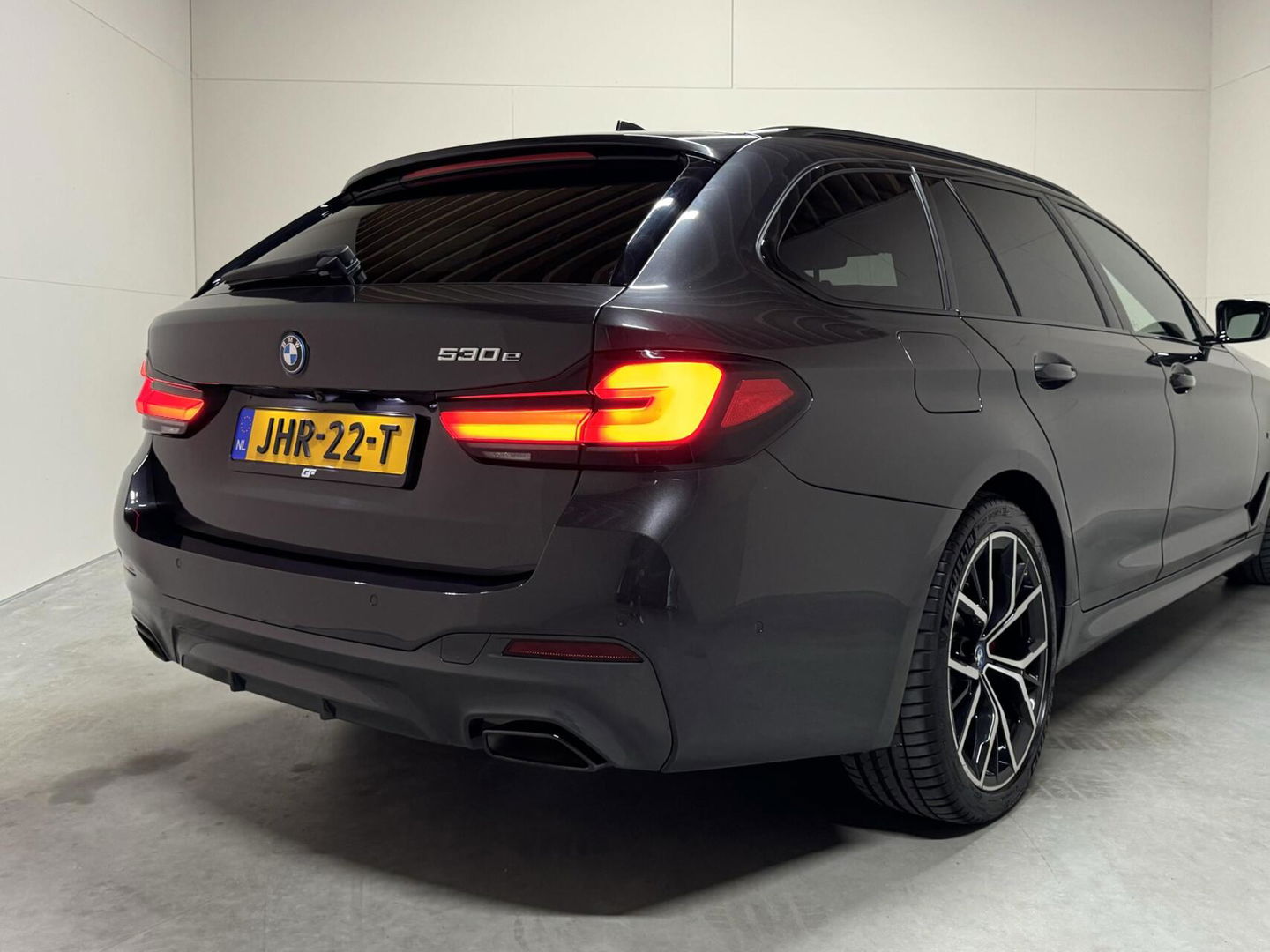 BMW 5 Serie Touring 530e M-Sport Pano Sfeer Leder Carplay Trekh.