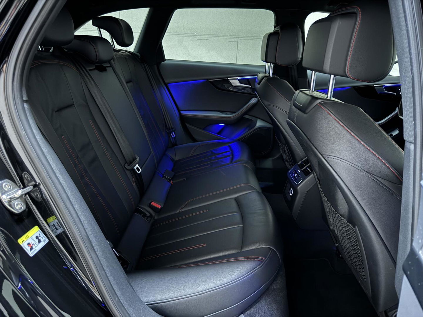 Audi A4 Avant 1.4 TFSI S-Line Black Edition CarPlay Leer Sfeer Trekh. NAP