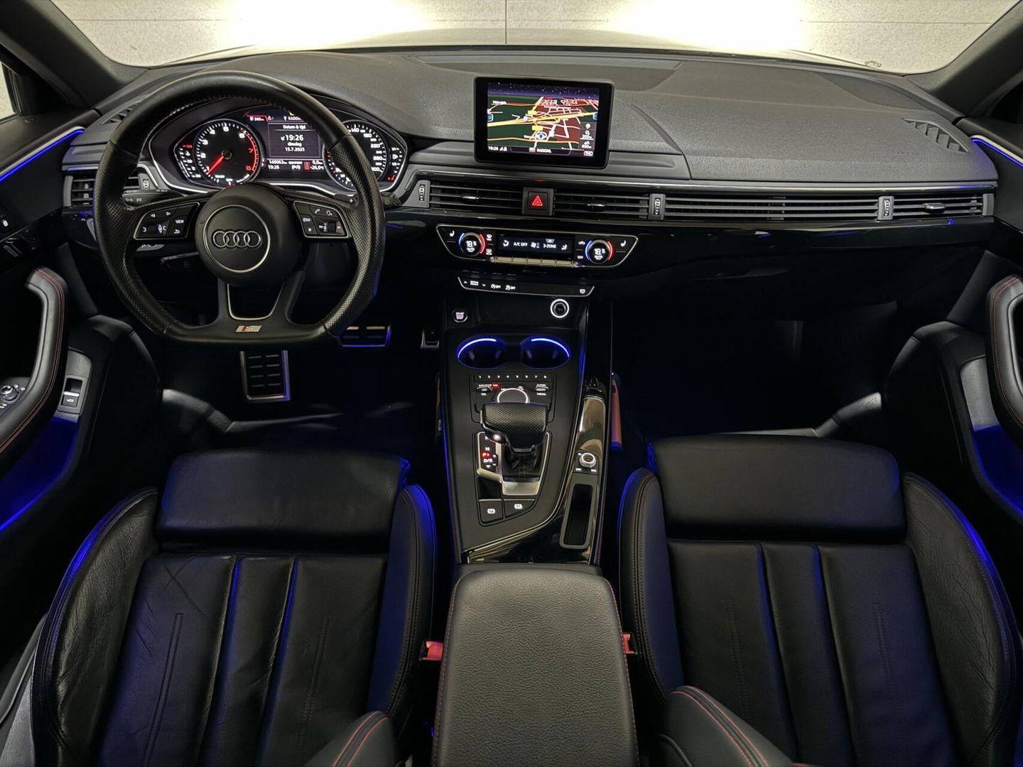 Audi A4 Avant 1.4 TFSI S-Line Black Edition CarPlay Leer Sfeer Trekh. NAP