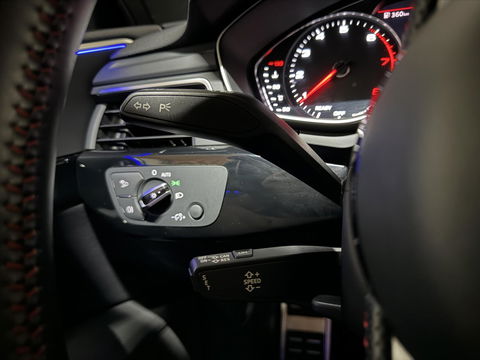 Audi A4 Avant 1.4 TFSI S-Line Black Edition CarPlay Leer Sfeer Trekh. NAP