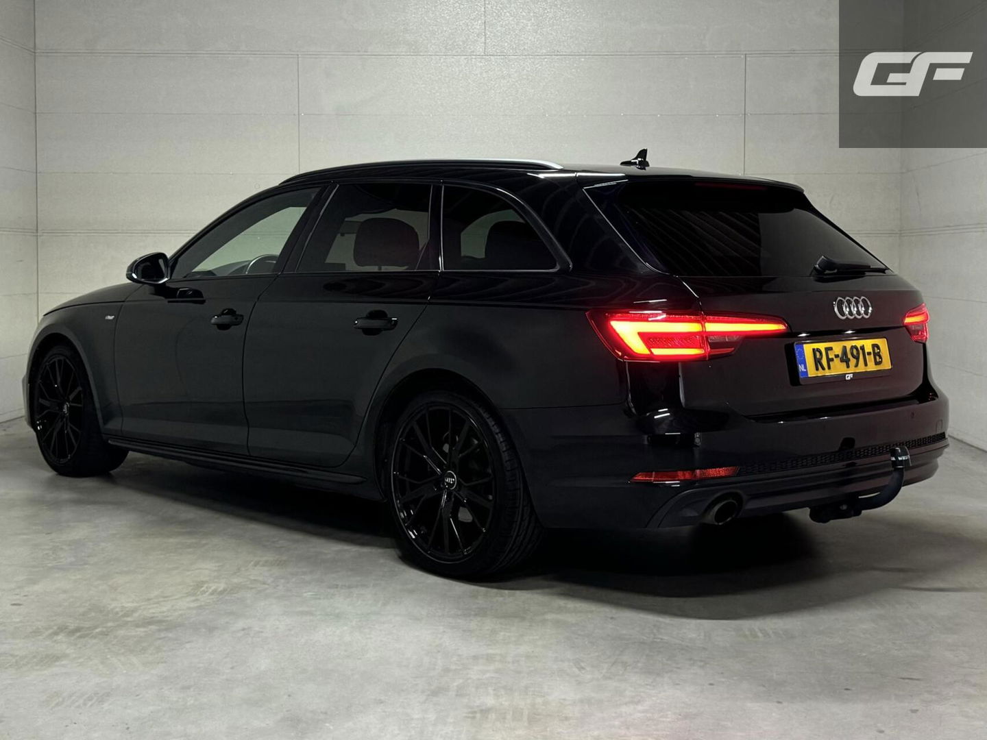 Audi A4 Avant 1.4 TFSI S-Line Black Edition CarPlay Leer Sfeer Trekh. NAP