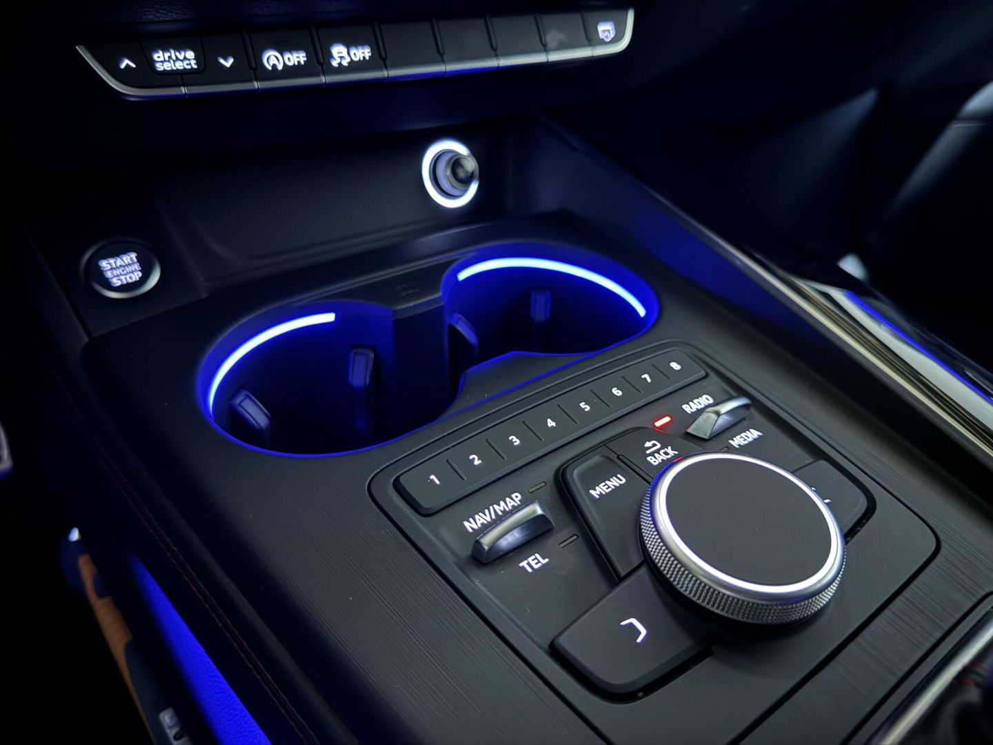 Audi A4 Avant 1.4 TFSI S-Line Black Edition CarPlay Leer Sfeer Trekh. NAP