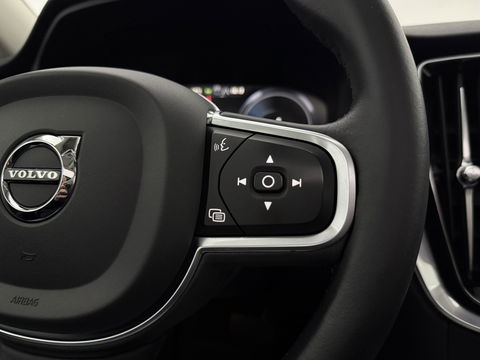 Volvo V60 2.0 T6 Recharge AWD 340PK R-Design | Pano | Virtual | Camera | Carplay | Leder | Trekh. | Cruise | Keyless