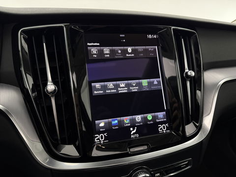Volvo V60 2.0 T6 Recharge AWD 340PK R-Design | Pano | Virtual | Camera | Carplay | Leder | Trekh. | Cruise | Keyless