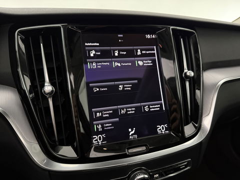 Volvo V60 2.0 T6 Recharge AWD 340PK R-Design | Pano | Virtual | Camera | Carplay | Leder | Trekh. | Cruise | Keyless