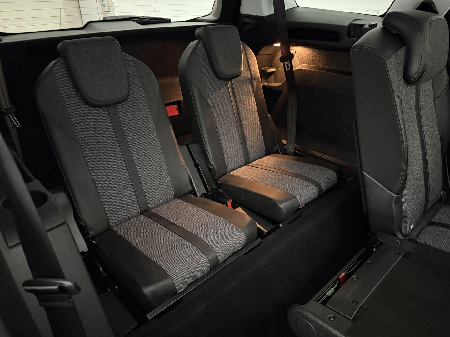 Peugeot 5008 1.2 PureTech Crossway | 7p | Pano | Sfeerverl. | 360° | Virtual | Carplay | Cruise | NAP