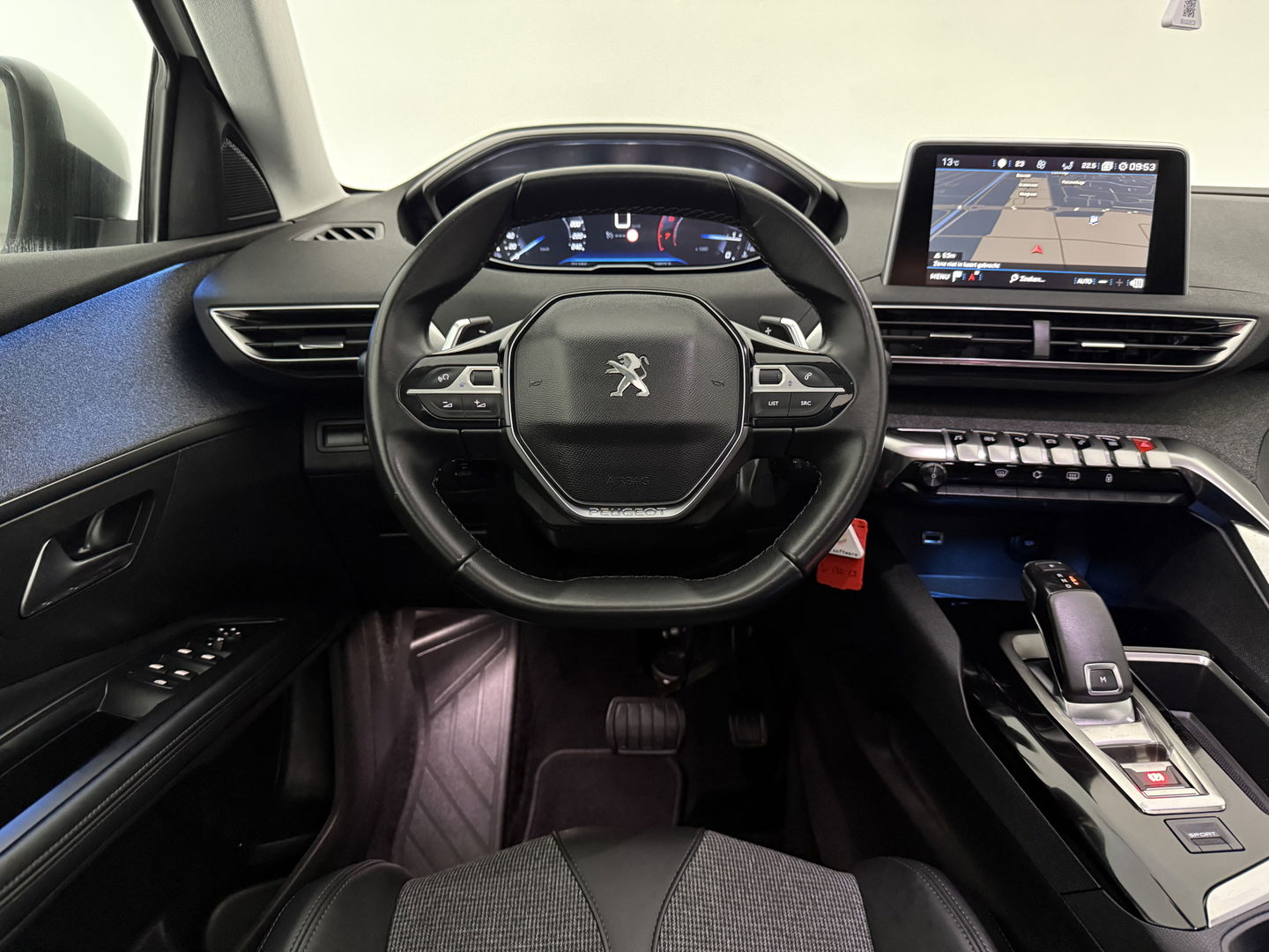 Peugeot 5008 1.2 PureTech Crossway | 7p | Pano | Sfeerverl. | 360° | Virtual | Carplay | Cruise | NAP