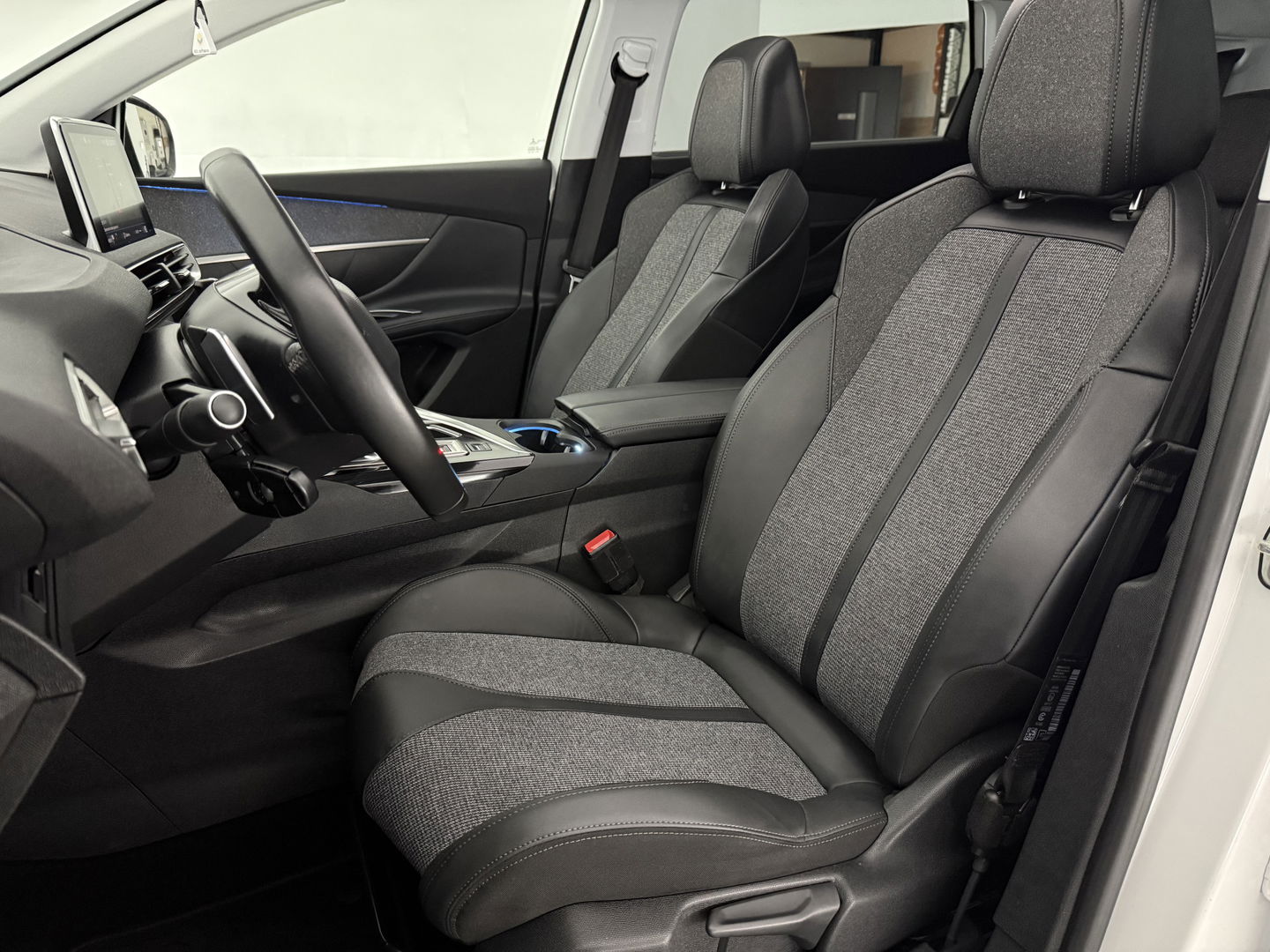 Peugeot 5008 1.2 PureTech Crossway | 7p | Pano | Sfeerverl. | 360° | Virtual | Carplay | Cruise | NAP