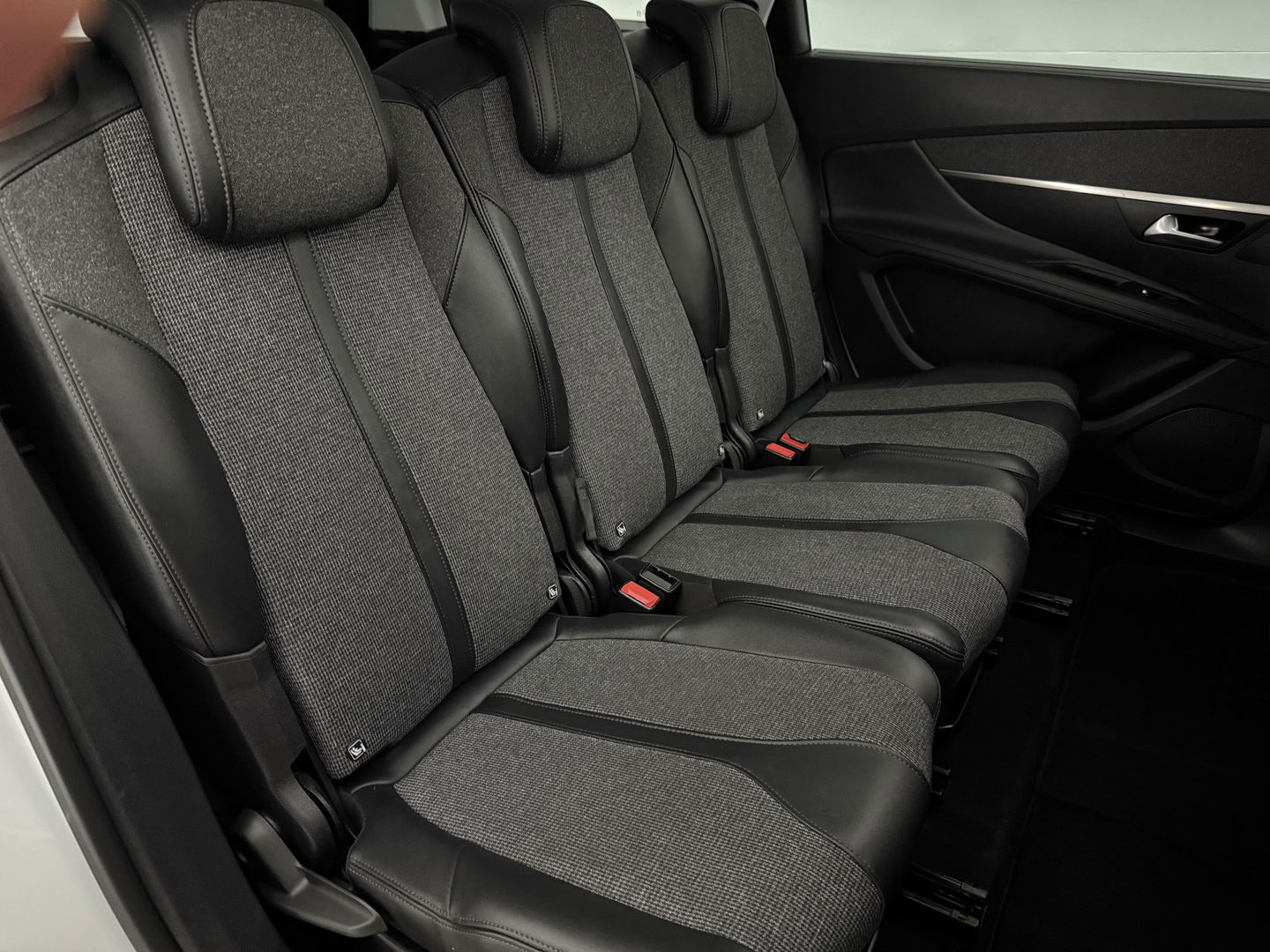 Peugeot 5008 1.2 PureTech Crossway | 7p | Pano | Sfeerverl. | 360° | Virtual | Carplay | Cruise | NAP