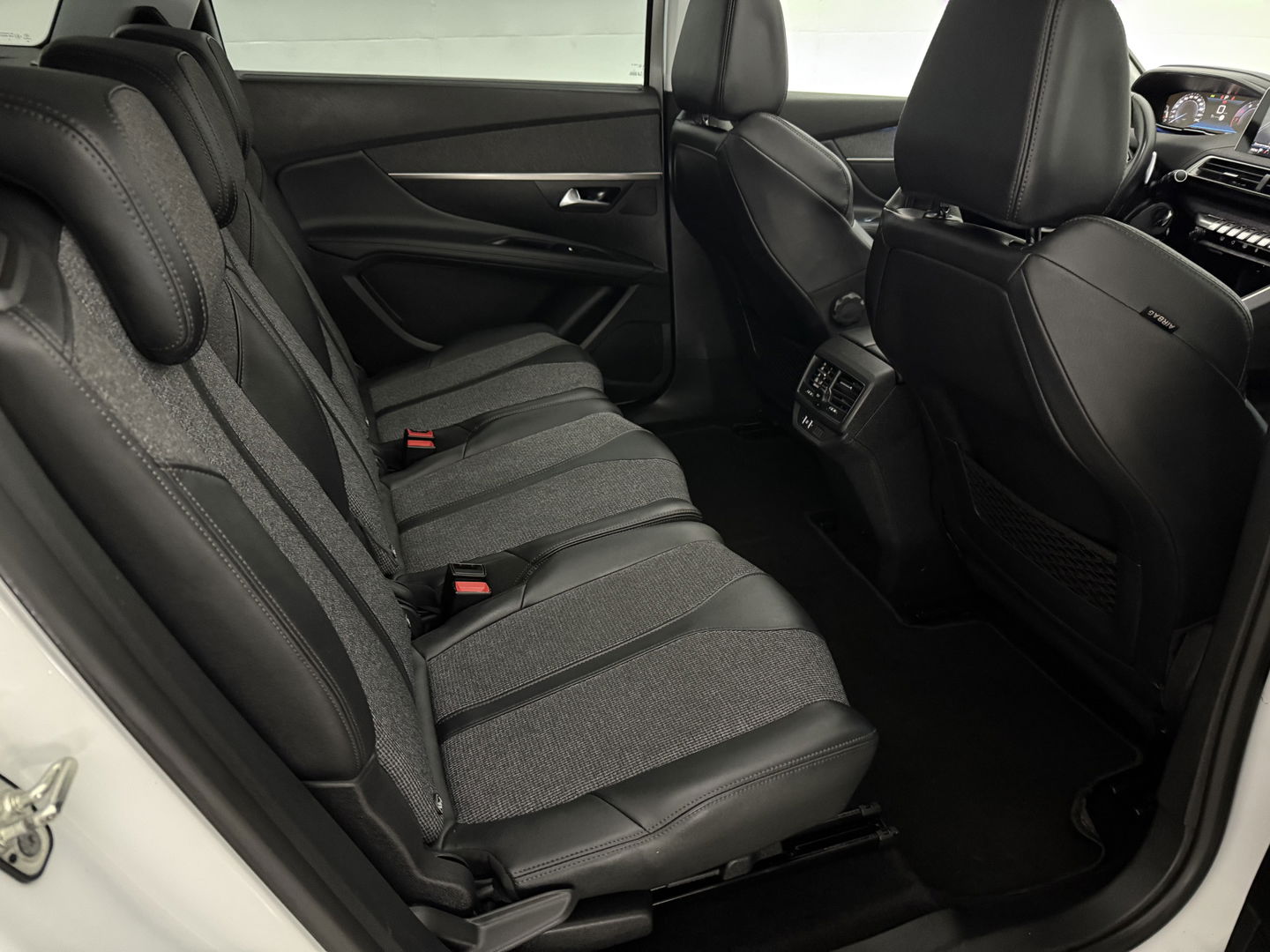 Peugeot 5008 1.2 PureTech Crossway | 7p | Pano | Sfeerverl. | 360° | Virtual | Carplay | Cruise | NAP