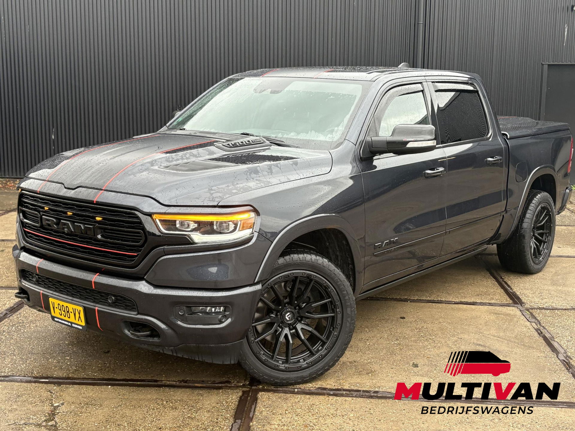 Dodge Ram Pick-Up 1500 5.7 V8 4x4 Crew Cab 5'7 Limited | Klep in Uitlaat | GROOT SCHERM | DIEP BLAUW | GEWELDIGE VOLLE UITVOERING