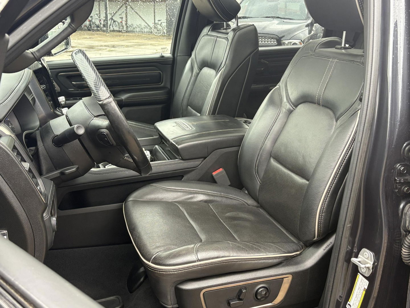 Dodge Ram Pick-Up 1500 5.7 V8 4x4 Crew Cab 5'7 Limited | Klep in Uitlaat | GROOT SCHERM | DIEP BLAUW | GEWELDIGE VOLLE UITVOERING