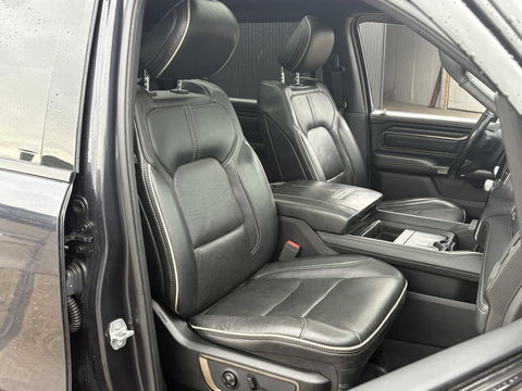 Dodge Ram Pick-Up 1500 5.7 V8 4x4 Crew Cab 5'7 Limited | Klep in Uitlaat | GROOT SCHERM | DIEP BLAUW | GEWELDIGE VOLLE UITVOERING