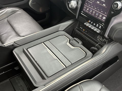 Dodge Ram Pick-Up 1500 5.7 V8 4x4 Crew Cab 5'7 Limited | Klep in Uitlaat | GROOT SCHERM | DIEP BLAUW | GEWELDIGE VOLLE UITVOERING