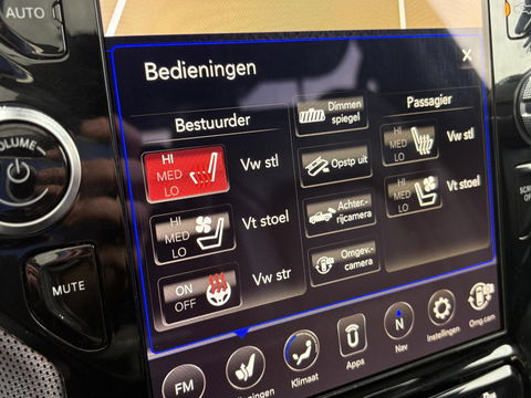 Dodge Ram Pick-Up 1500 5.7 V8 4x4 Crew Cab 5'7 Limited | Klep in Uitlaat | GROOT SCHERM | DIEP BLAUW | GEWELDIGE VOLLE UITVOERING