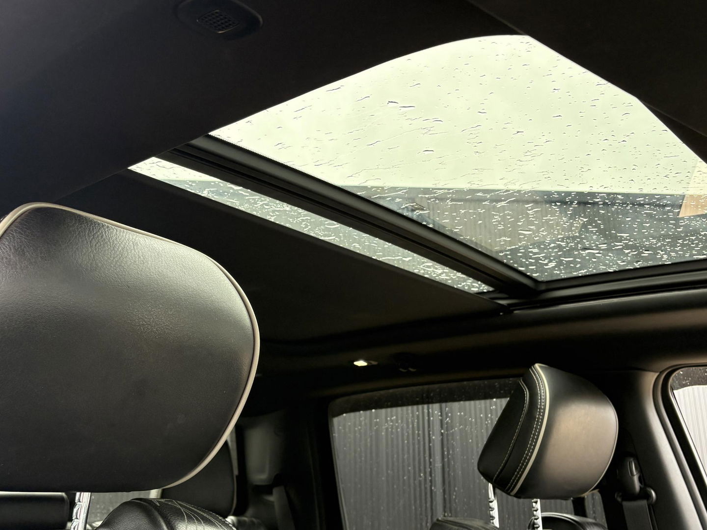 Dodge Ram Pick-Up 1500 5.7 V8 4x4 Crew Cab 5'7 Limited | Klep in Uitlaat | GROOT SCHERM | DIEP BLAUW | GEWELDIGE VOLLE UITVOERING