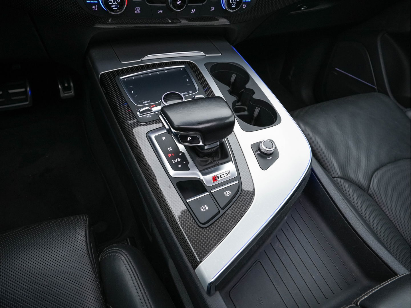 Audi SQ7 4.0 TDI Quattro Pro Line + Aut. *PANO | LUXURY-LEATHER | FULL-LED | DIGI-COCKPIT | BOSE-SOUND | KEYLESS | CAMERA | NAVI-FULLMAP | HEATED/VENTILATED-COMFORTSEATS | SHIFT-PADDLES | CARBON-INLAY | ECC | ADAPTIVE-CRUISE |