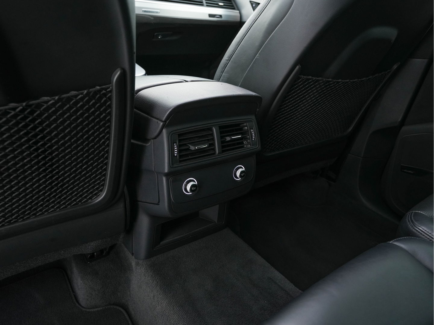 Audi SQ7 4.0 TDI Quattro Pro Line + Aut. *PANO | LUXURY-LEATHER | FULL-LED | DIGI-COCKPIT | BOSE-SOUND | KEYLESS | CAMERA | NAVI-FULLMAP | HEATED/VENTILATED-COMFORTSEATS | SHIFT-PADDLES | CARBON-INLAY | ECC | ADAPTIVE-CRUISE |