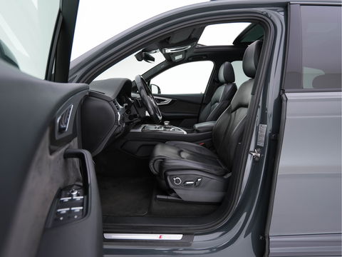 Audi SQ7 4.0 TDI Quattro Pro Line + Aut. *PANO | LUXURY-LEATHER | FULL-LED | DIGI-COCKPIT | BOSE-SOUND | KEYLESS | CAMERA | NAVI-FULLMAP | HEATED/VENTILATED-COMFORTSEATS | SHIFT-PADDLES | CARBON-INLAY | ECC | ADAPTIVE-CRUISE |