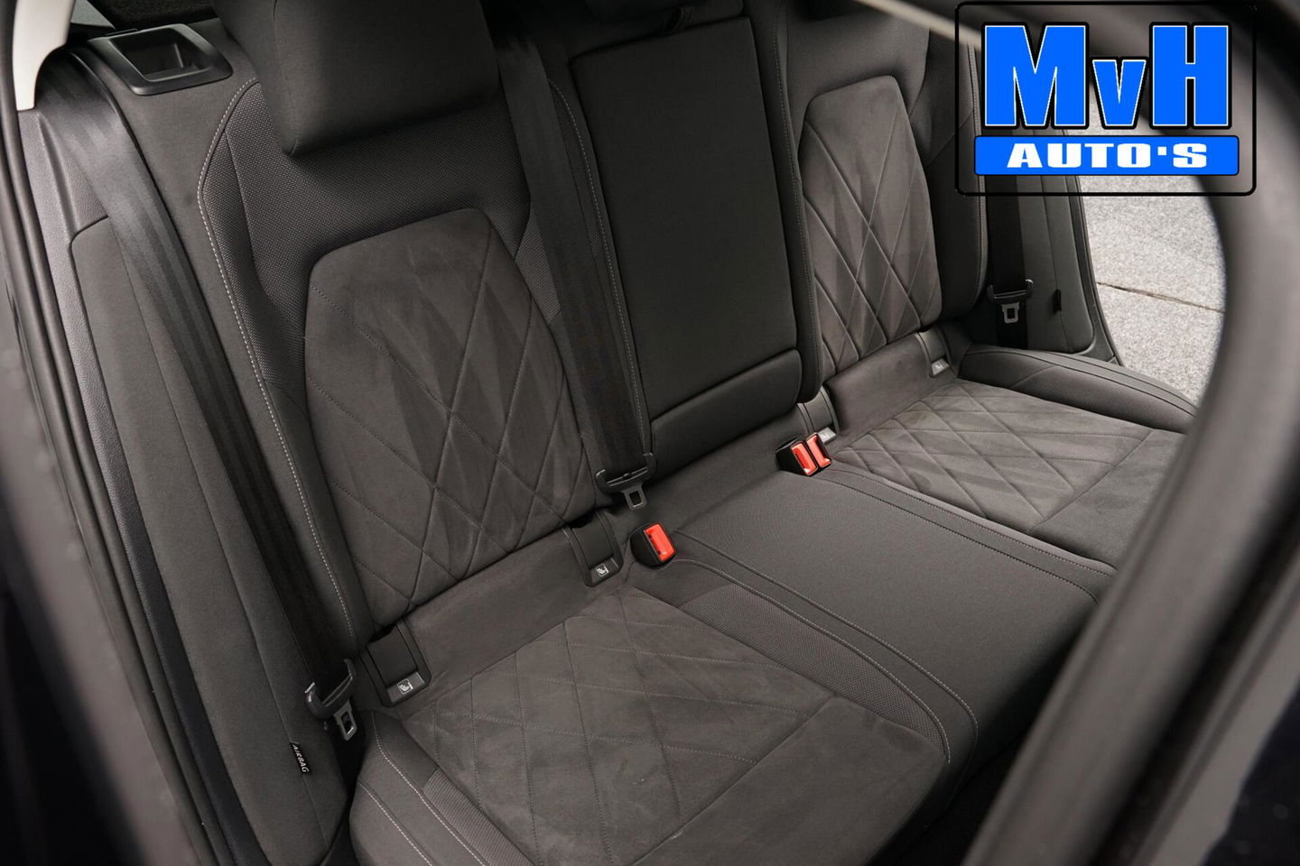 Volkswagen Golf 1.5 TSI Life Business|SPORTSTOEL|LUXE|ORG.NL