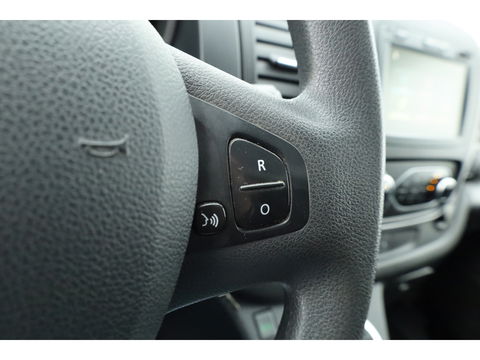 Renault Trafic 2.0 dCi 120pk L2H1 Business | Aut. Airco | Camera | Navi | Trekhaak
