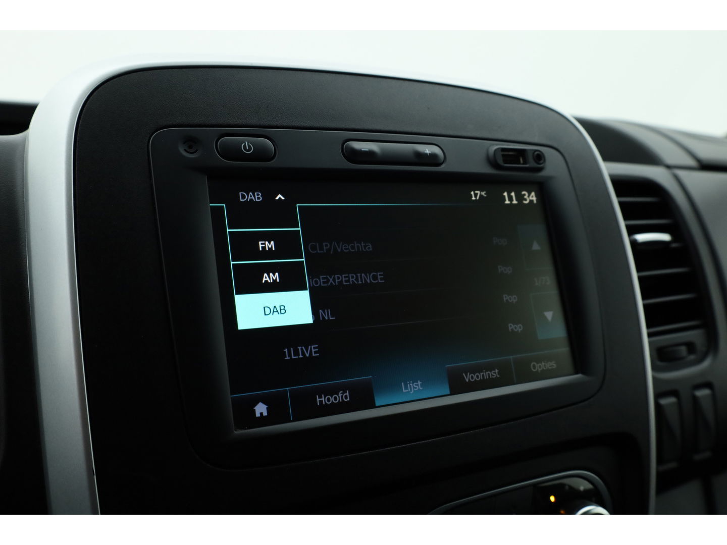 Renault Trafic 2.0 dCi 120pk L2H1 Business | Aut. Airco | Camera | Navi | Trekhaak