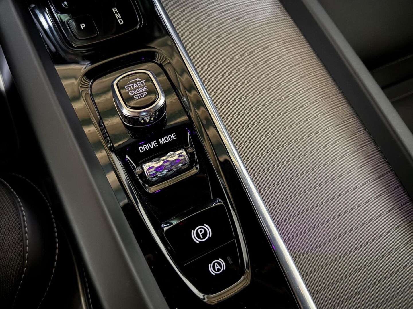 Volvo XC60 2.0 T8 AWD Polestar Engineered Pano H/K 360° Autopilot