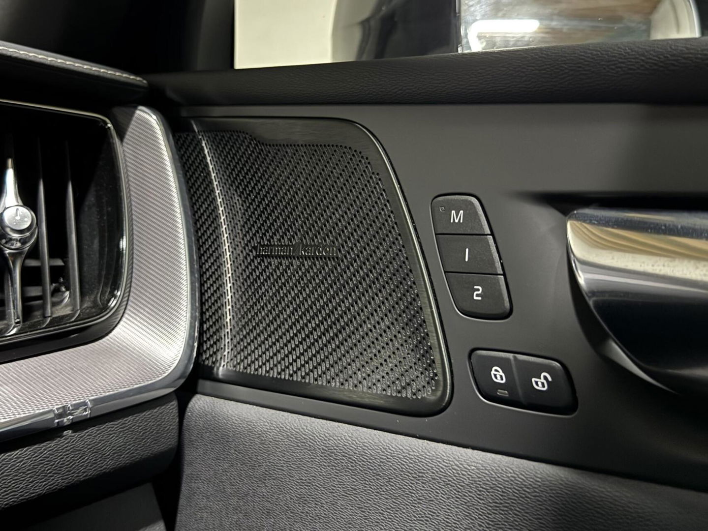 Volvo XC60 2.0 T8 AWD Polestar Engineered Pano H/K 360° Autopilot