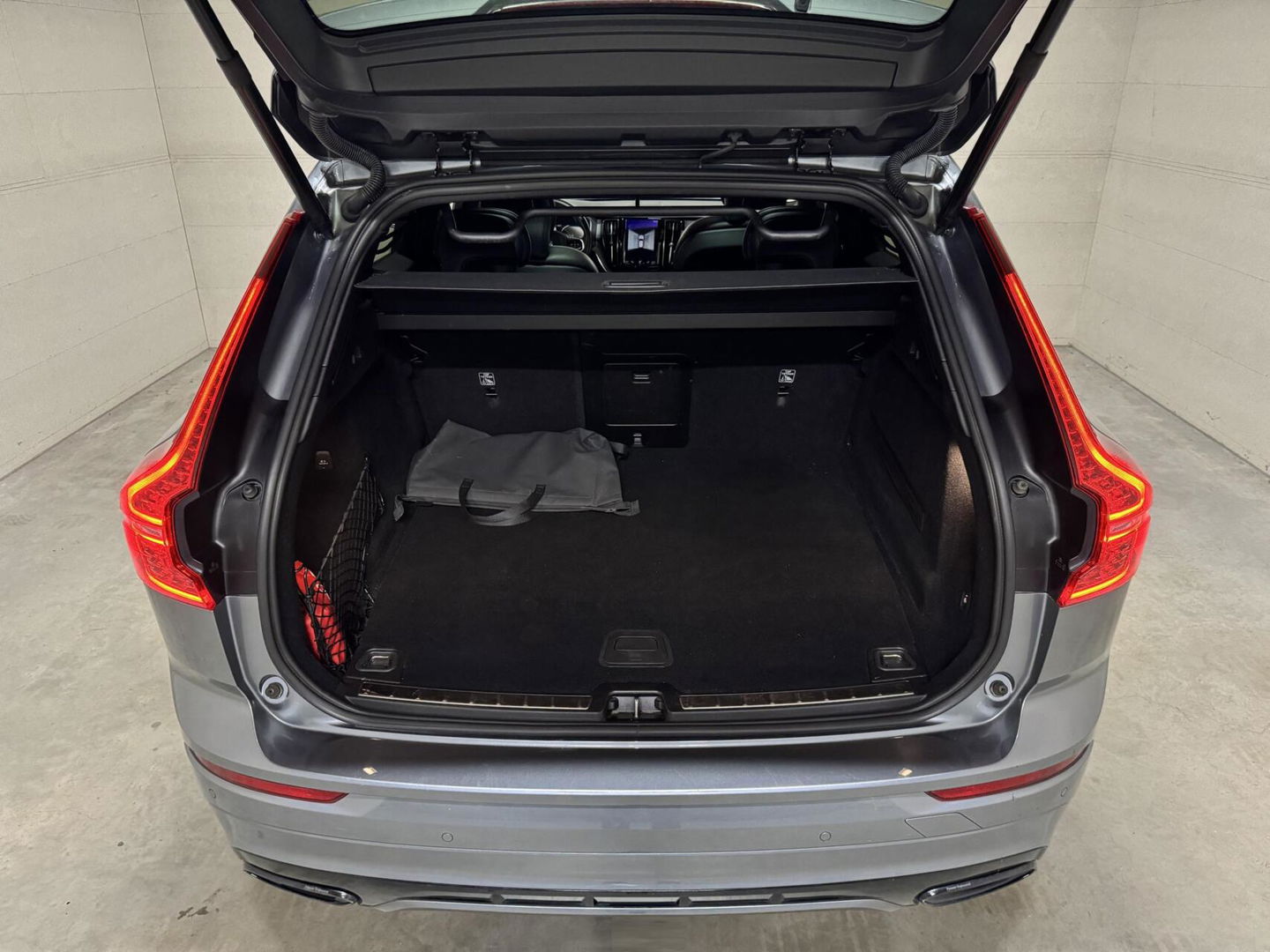 Volvo XC60 2.0 T8 AWD Polestar Engineered Pano H/K 360° Autopilot