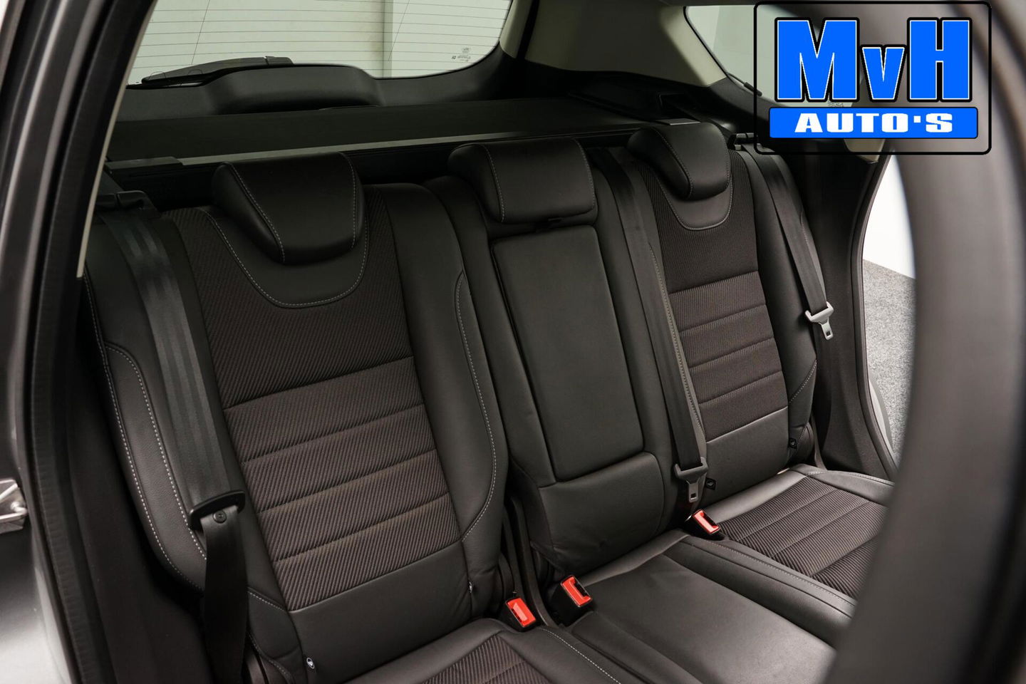 Ford Kuga 1.6 Titanium Plus 150PK|PANO|TREKH|CAMERA|STOELVERW