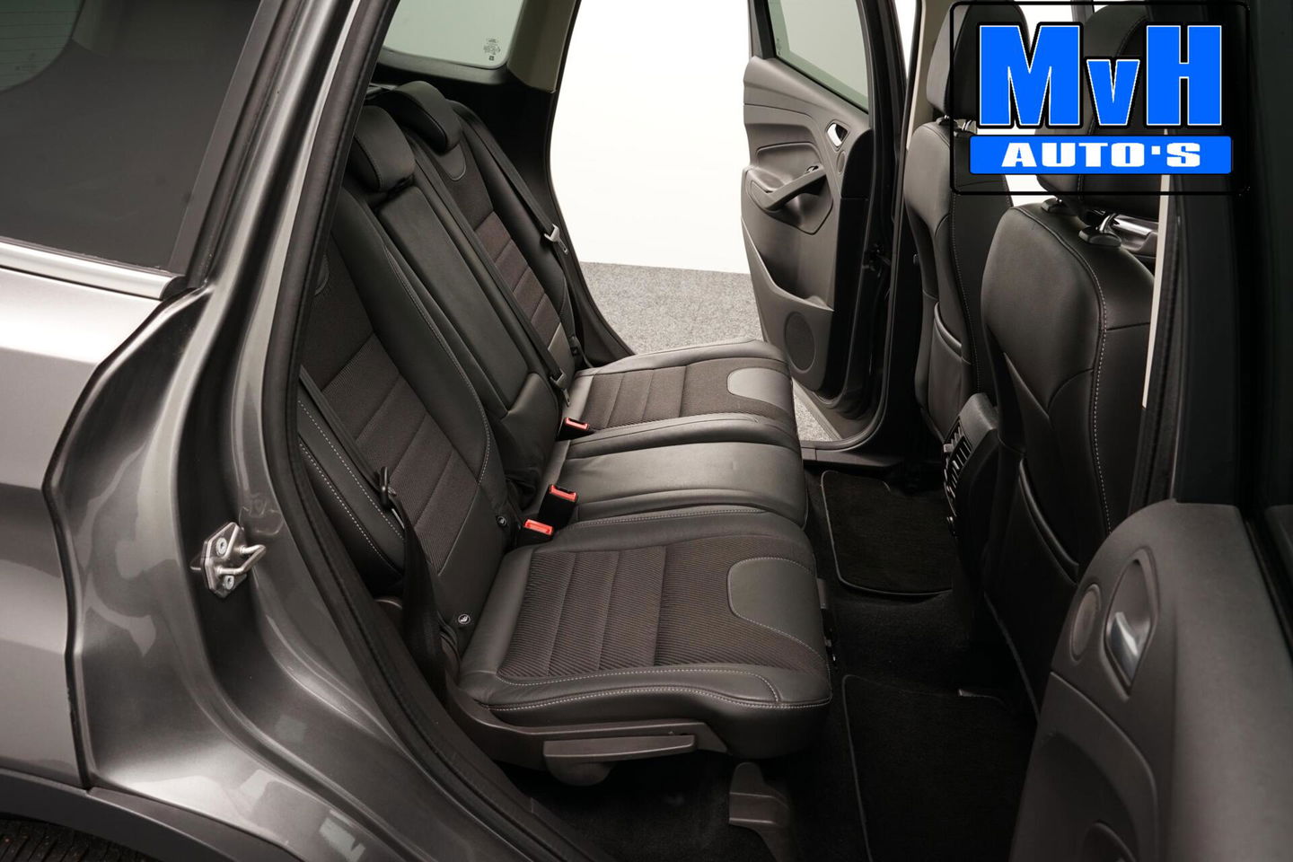 Ford Kuga 1.6 Titanium Plus 150PK|PANO|TREKH|CAMERA|STOELVERW