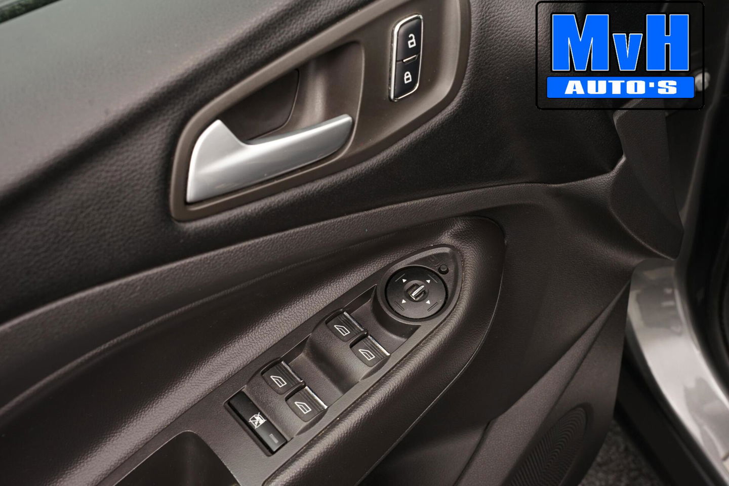 Ford Kuga 1.6 Titanium Plus 150PK|PANO|TREKH|CAMERA|STOELVERW