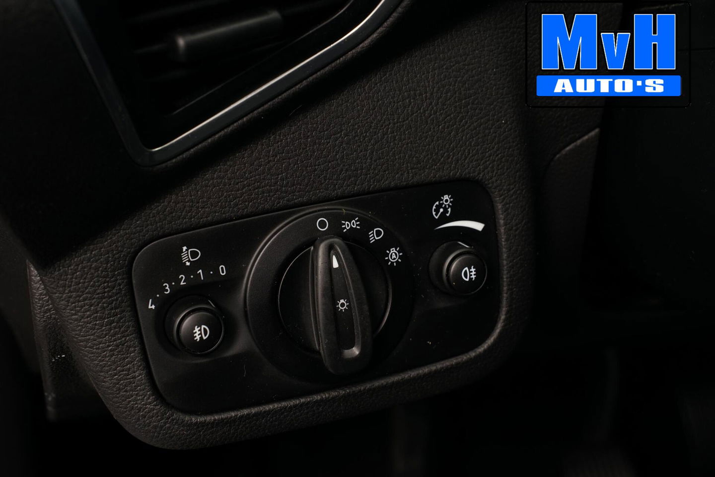 Ford Kuga 1.6 Titanium Plus 150PK|PANO|TREKH|CAMERA|STOELVERW