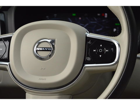 Volvo XC60 T6 Hybride AWD Inscription Long Range | Stuur + Stoel Verwarming | Camera | Panoramadak | Harman Kardon |