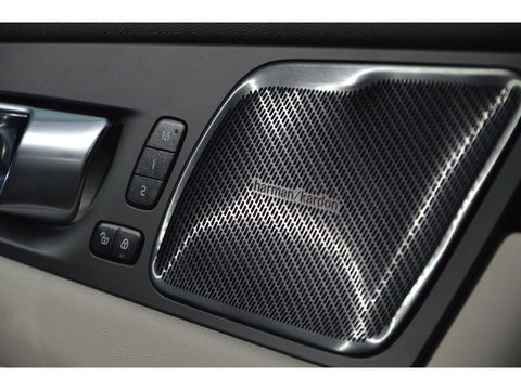 Volvo XC60 T6 Hybride AWD Inscription Long Range | Stuur + Stoel Verwarming | Camera | Panoramadak | Harman Kardon |
