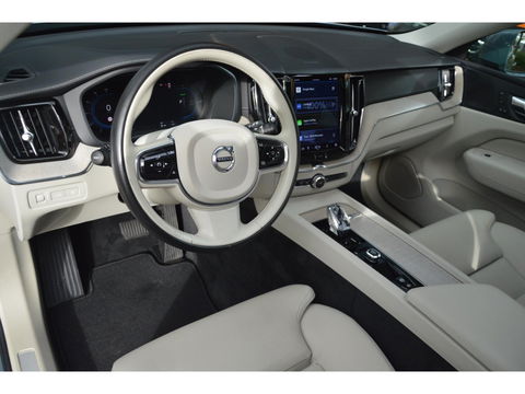 Volvo XC60 T6 Hybride AWD Inscription Long Range | Stuur + Stoel Verwarming | Camera | Panoramadak | Harman Kardon |