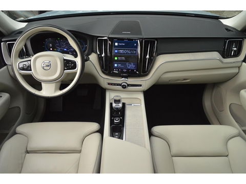Volvo XC60 T6 Hybride AWD Inscription Long Range | Stuur + Stoel Verwarming | Camera | Panoramadak | Harman Kardon |