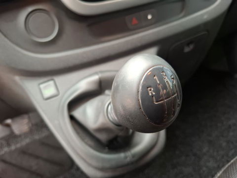 Renault Trafic 1.6 dCi T27 L1H1 Comfort AIRCO / CRUISE CONTROLE / 3 ZITS / TREKHAAK